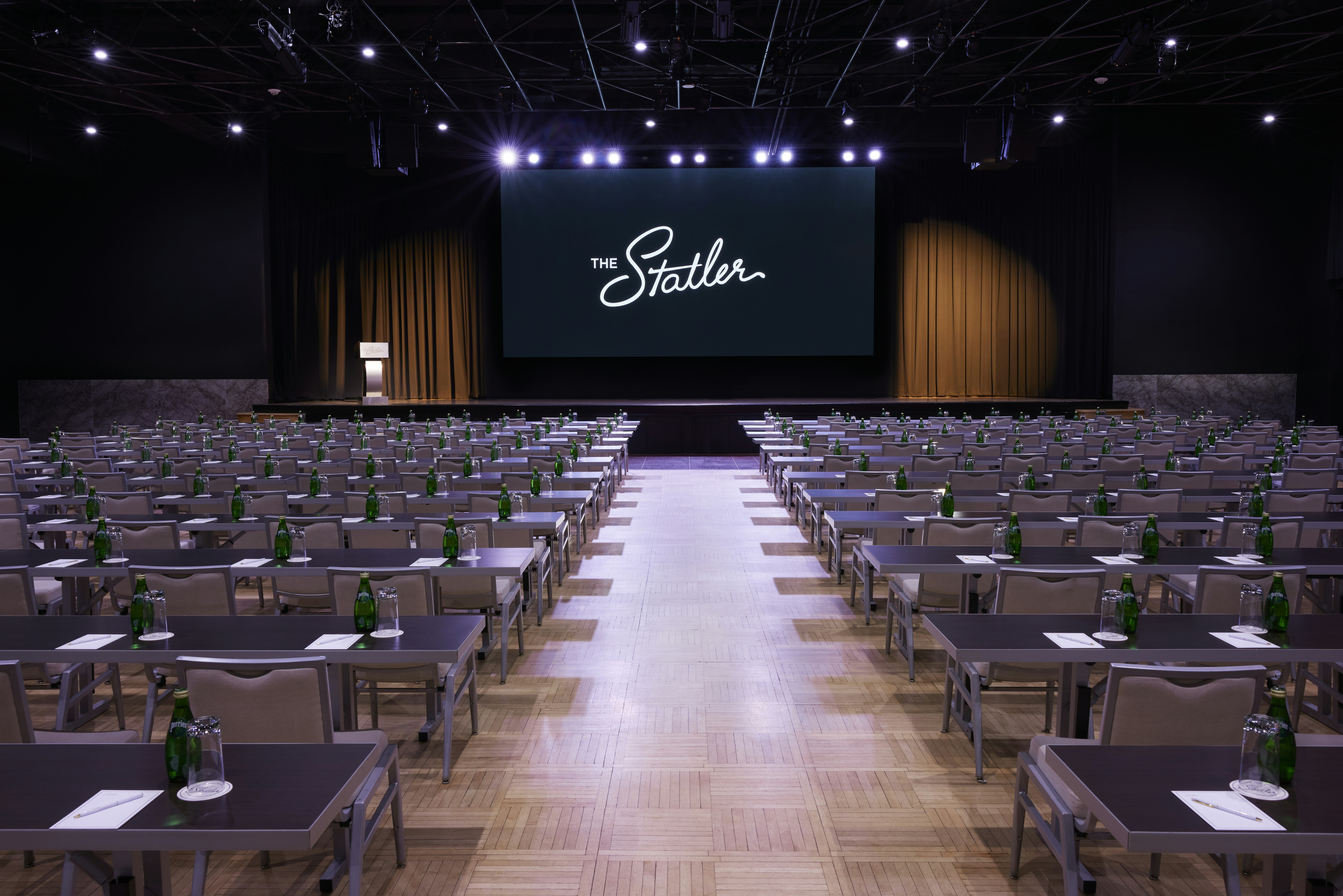 The Statler Dallas Curio Collection By Hilton 39/50