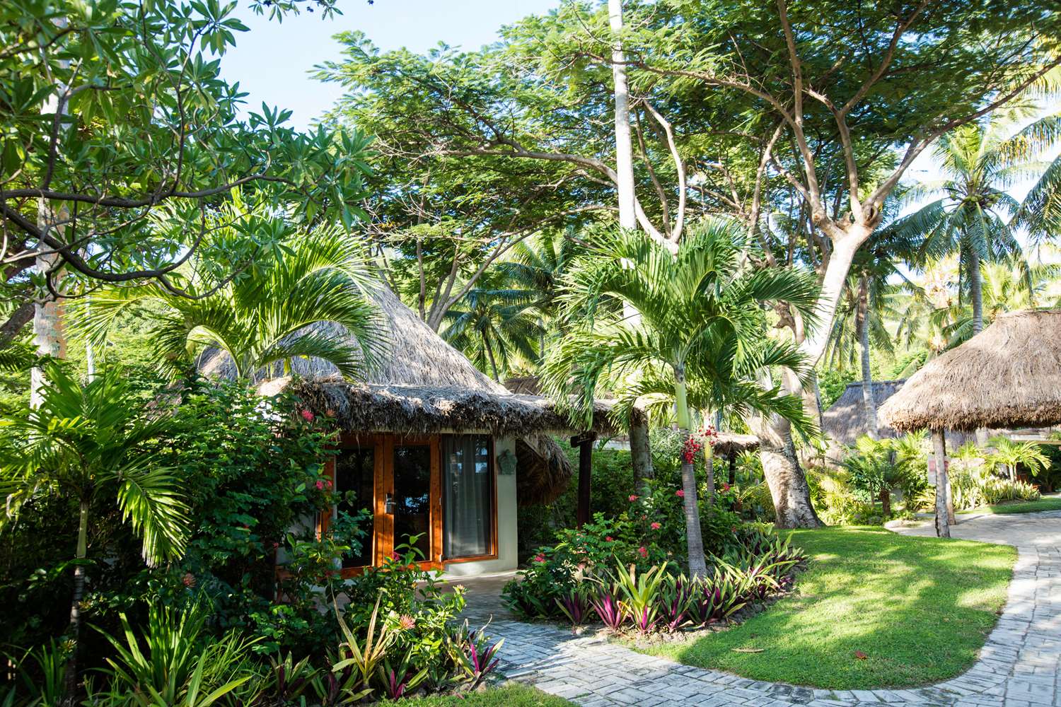CASTAWAY ISLAND FIJI 47/48