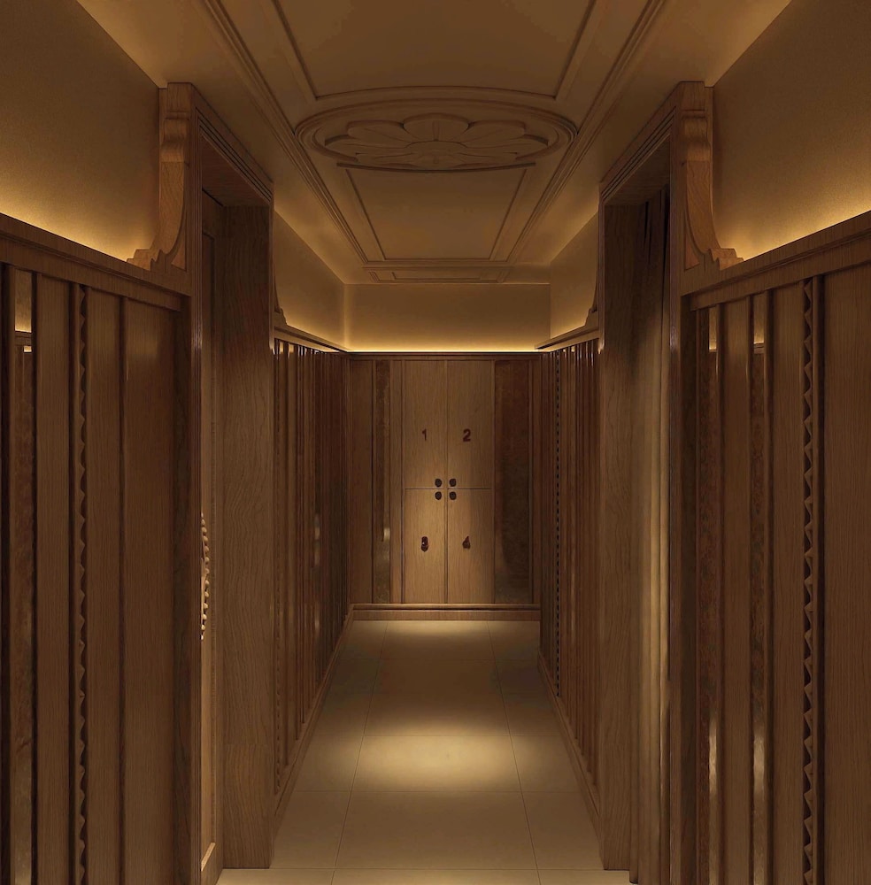 Hanoi Emerald Waters Hotel Spa 37/73