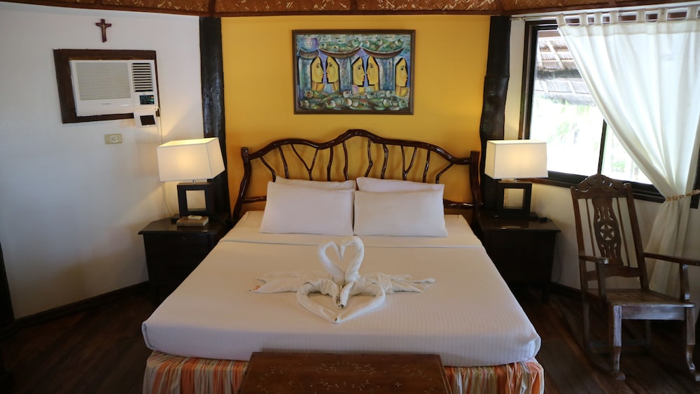 Puerto Del Sol Beach Resort 33/48
