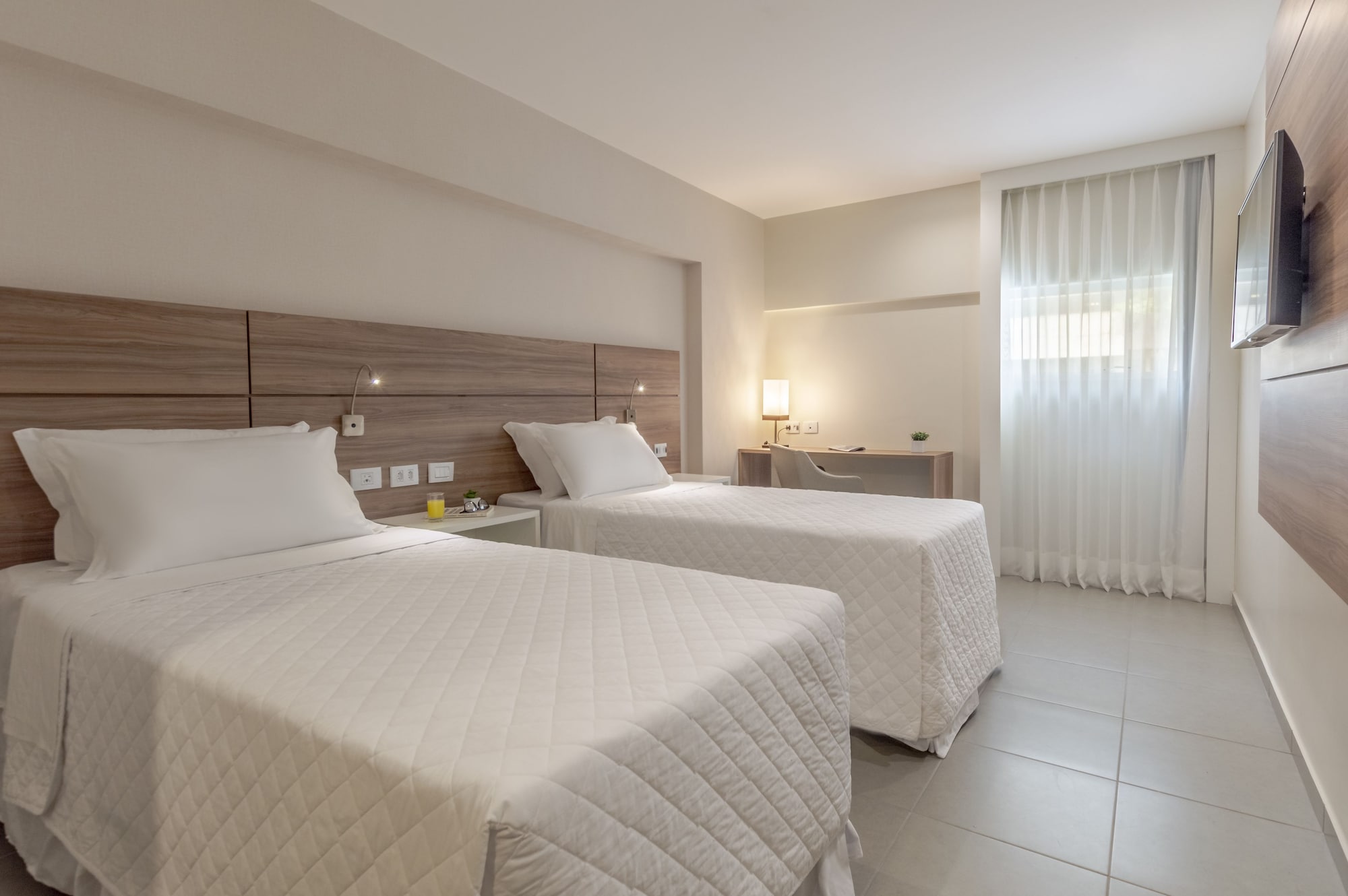 STANDARD, TWIN BEDS