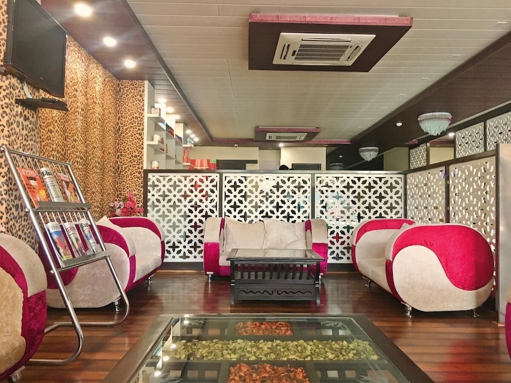 Spring Sky Mughalsarai By ShriGo Hotels 19/33