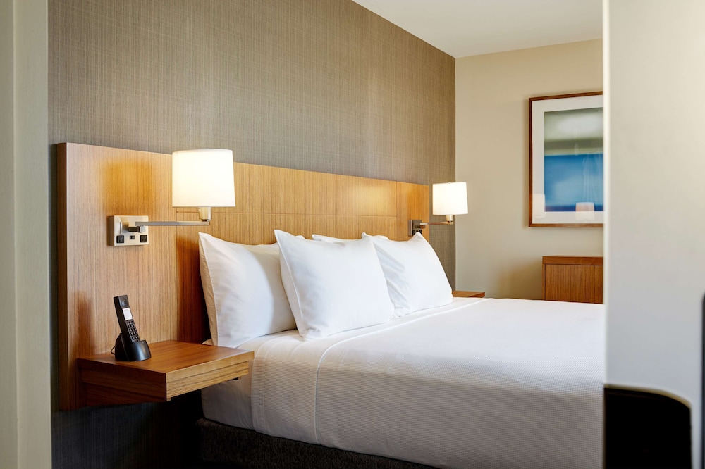 Hyatt Place New York/Yonkers 12/66