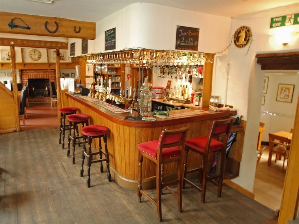 Falcon Inn 15/24