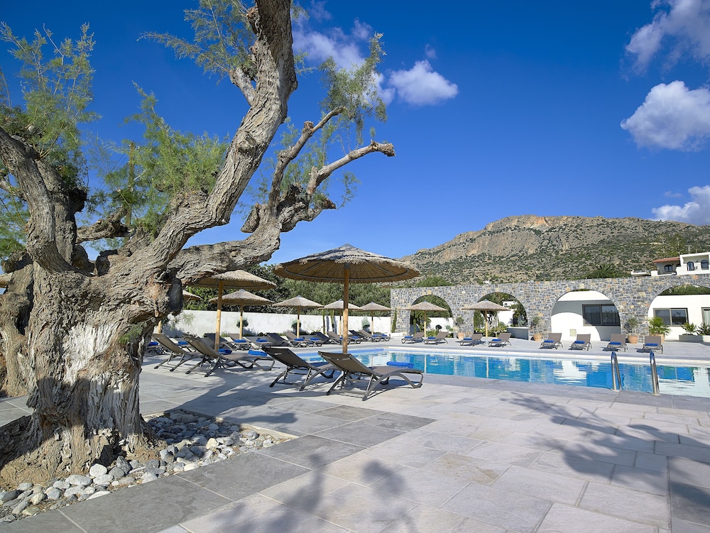 CHC Coriva Beach Hotel and Bungalows in IERAPETRA