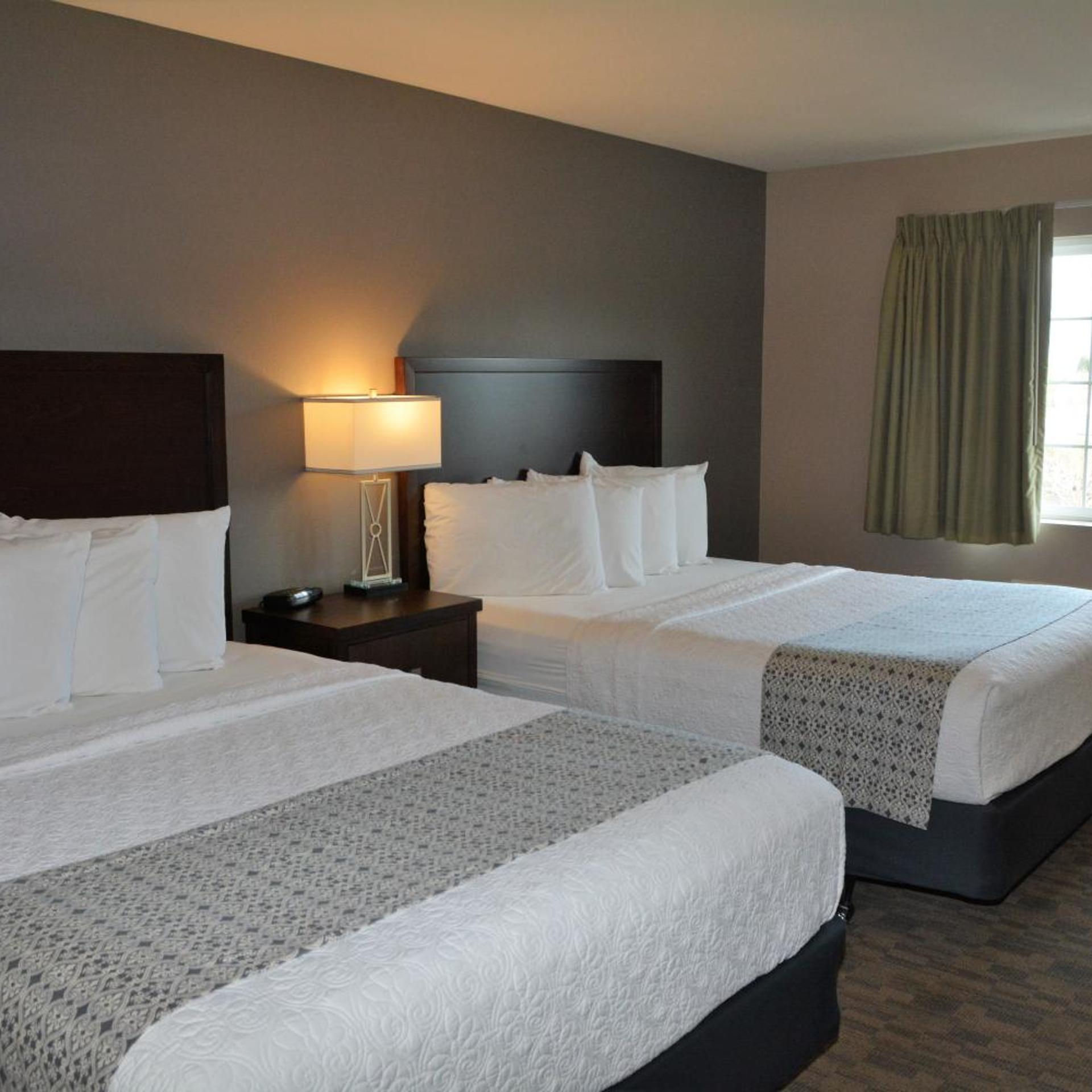 Deluxe, 2 Queen Beds