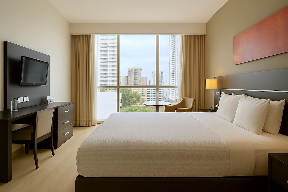 EXCLUSIVE, KING BED, ACCESSIBLE