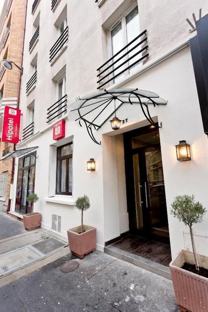 Hipotel Pere Lachaise Hotel 4/60