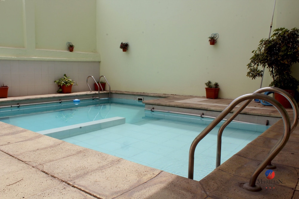 Marilian Hotel 3/44