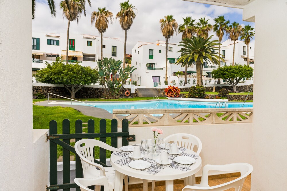 Apartamentos Los Rosales 58/75