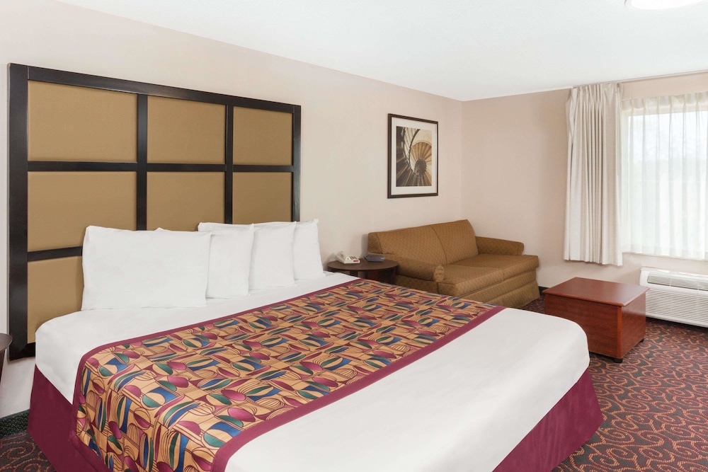 Baymont by Wyndham Chicago/Calumet City 10/37
