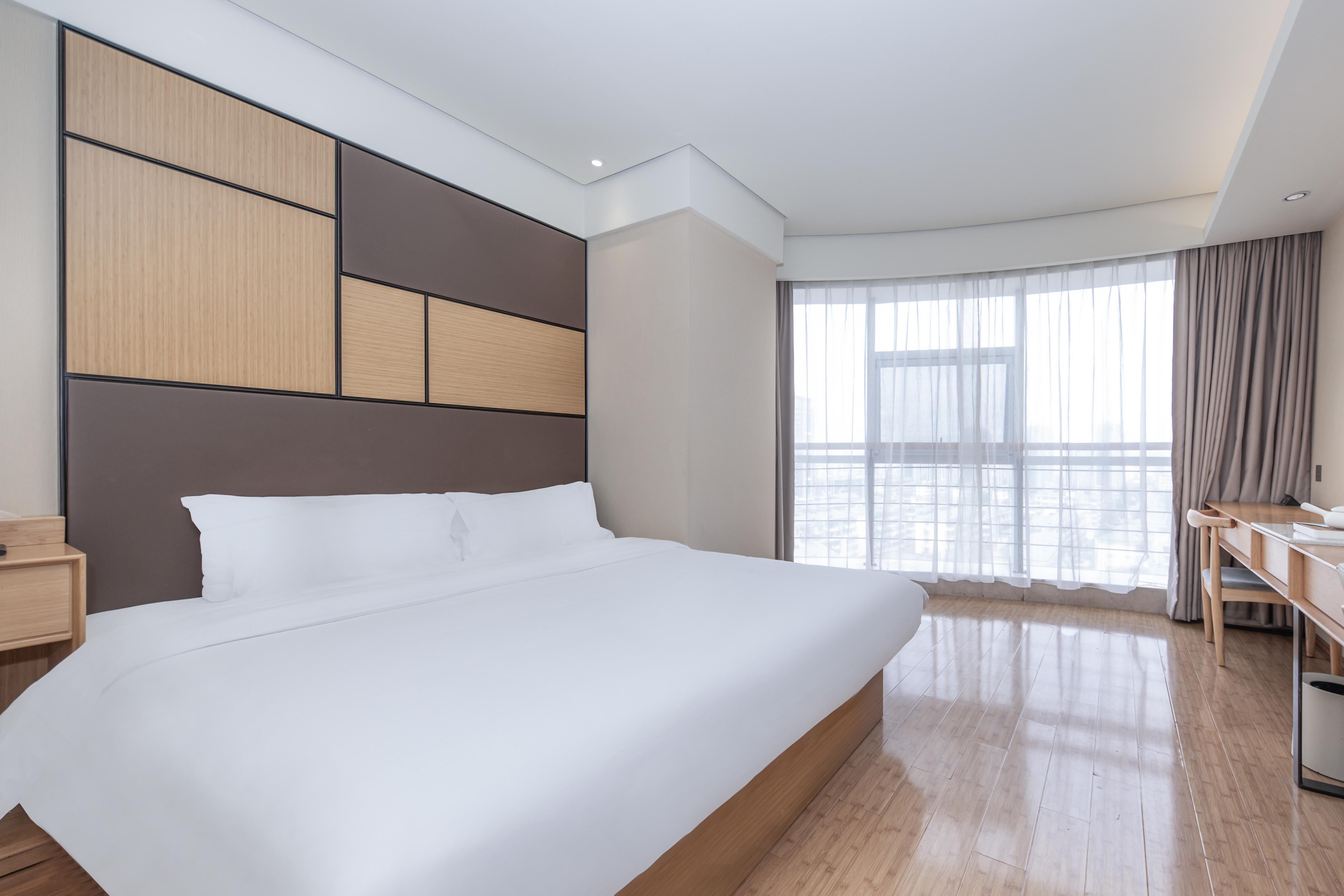 JI Hotel Hangzhou Wulin Square Wenhui Building 18/50