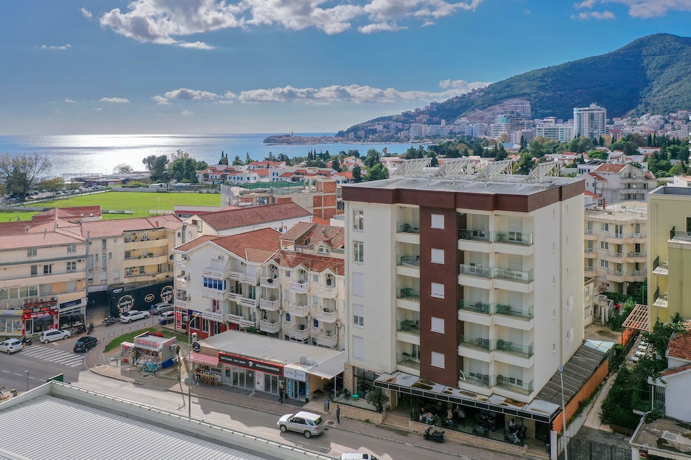 Hotel 219 Budva 10/75