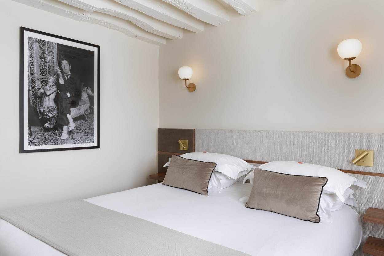 PETITE, DOUBLE BED