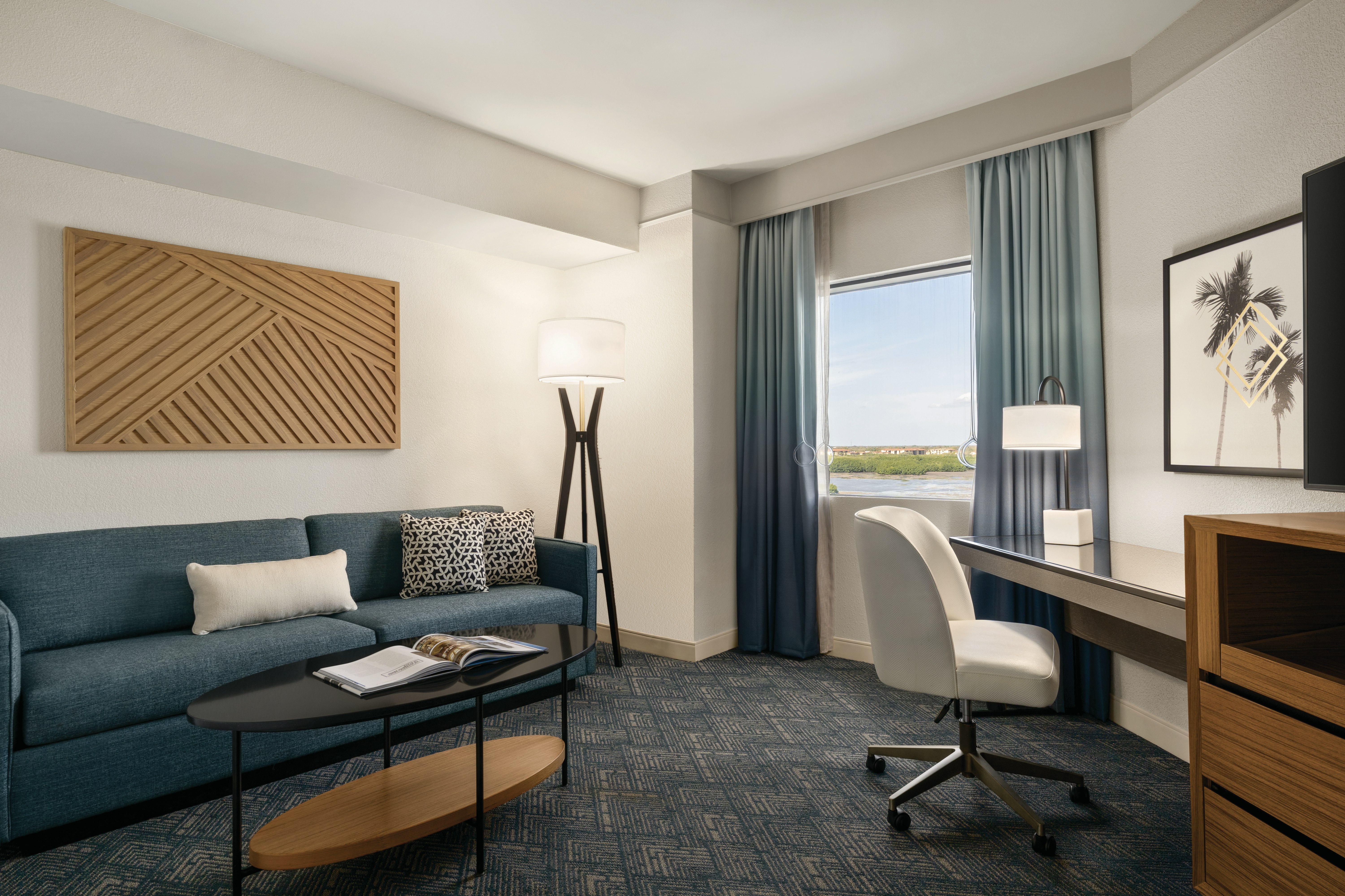 Doubletree By Hilton Tampa Rocky Point Waterfront 44/80