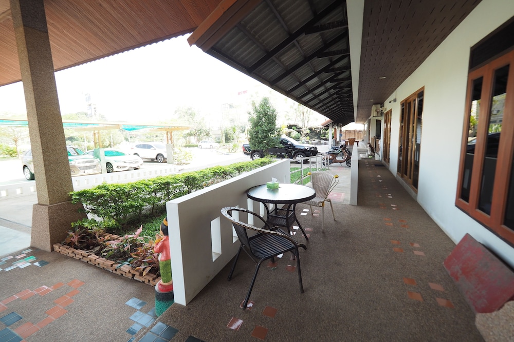 Amorn Sukhothai Hotel 27/32