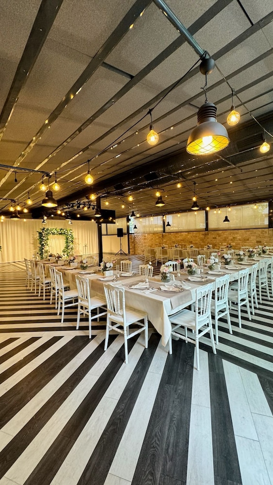 Plus Hotel Bostanci Atasehir 44/63