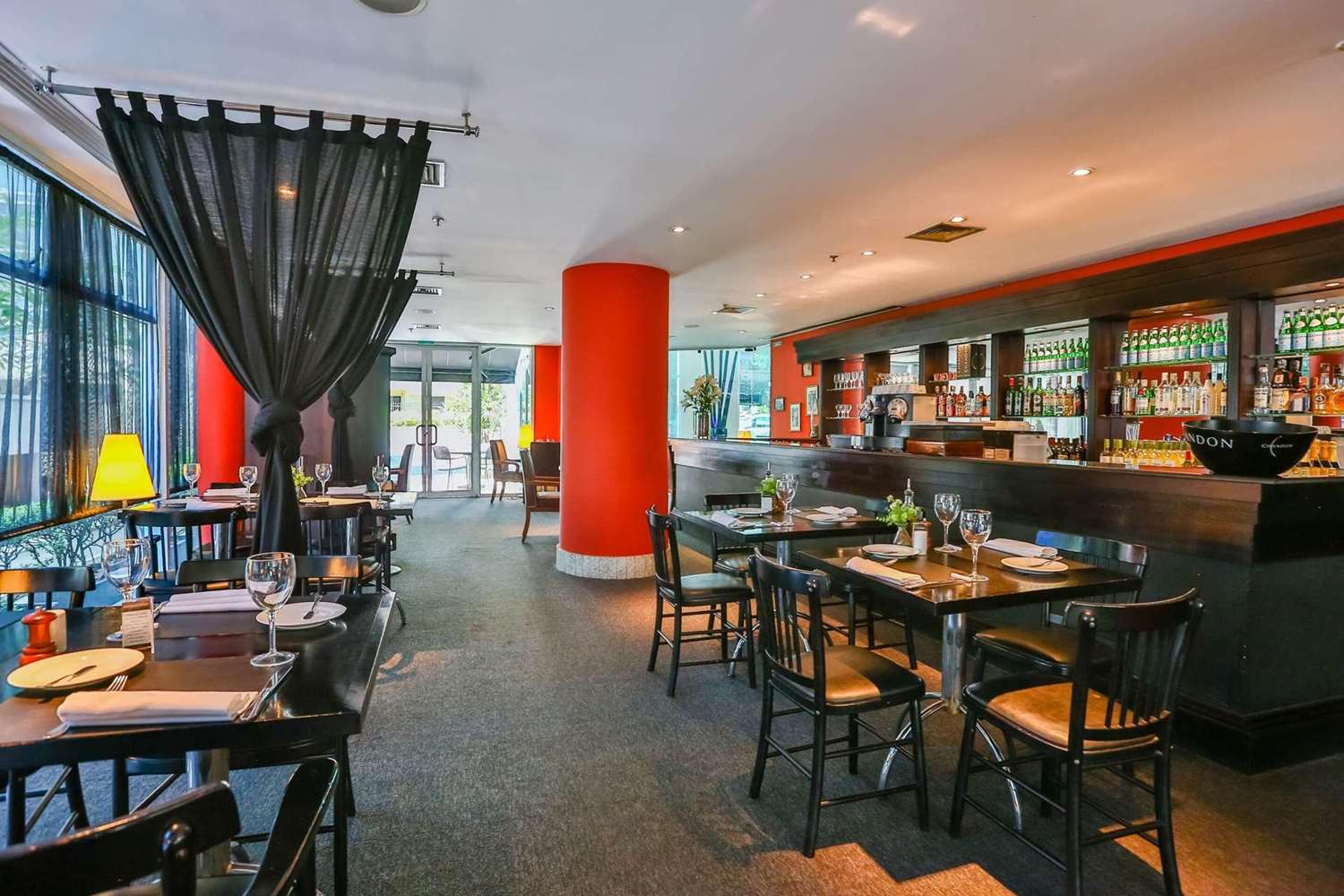 Park Inn By Radisson Berrini 6/10