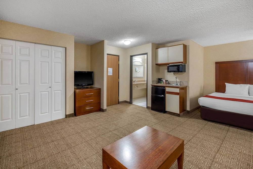 Comfort Inn Denver Southeast Area 14/34
