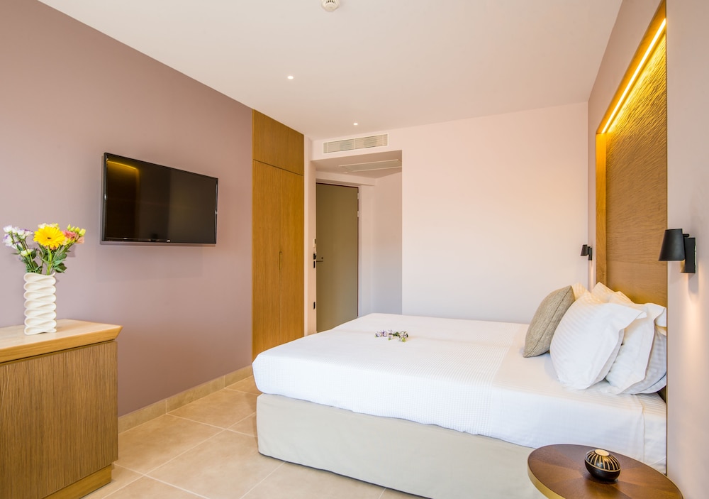 M City Hotel 32/63