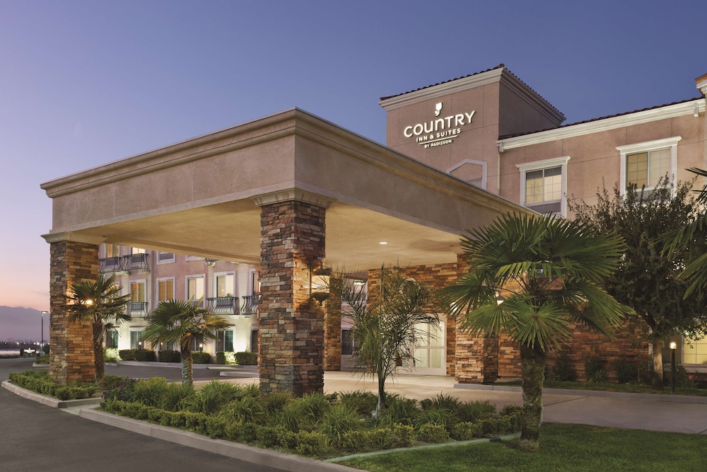 Spark by Hilton Redlands 1/40