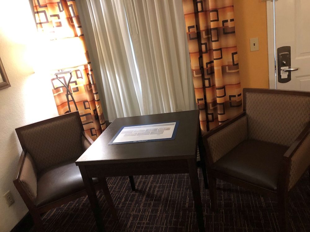 Best Western Executive Inn Grove City 16/28