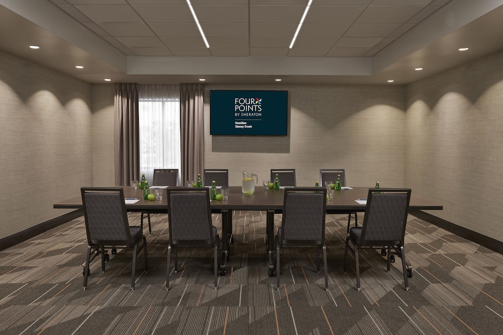 Four Points By Sheraton Hamilton Stoney Creek 31/33