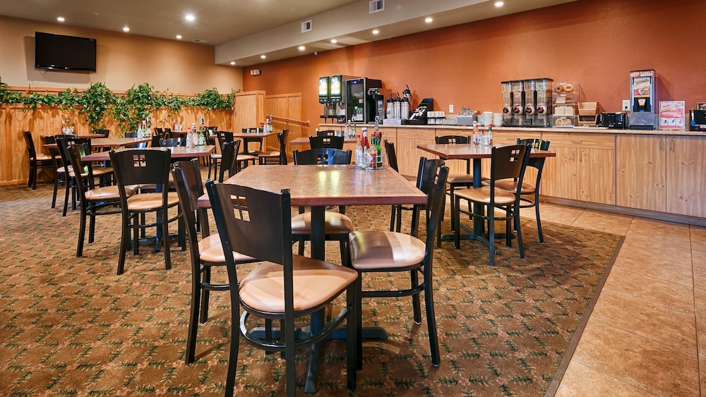 Best Western Plus Hartford Lodge 28/34