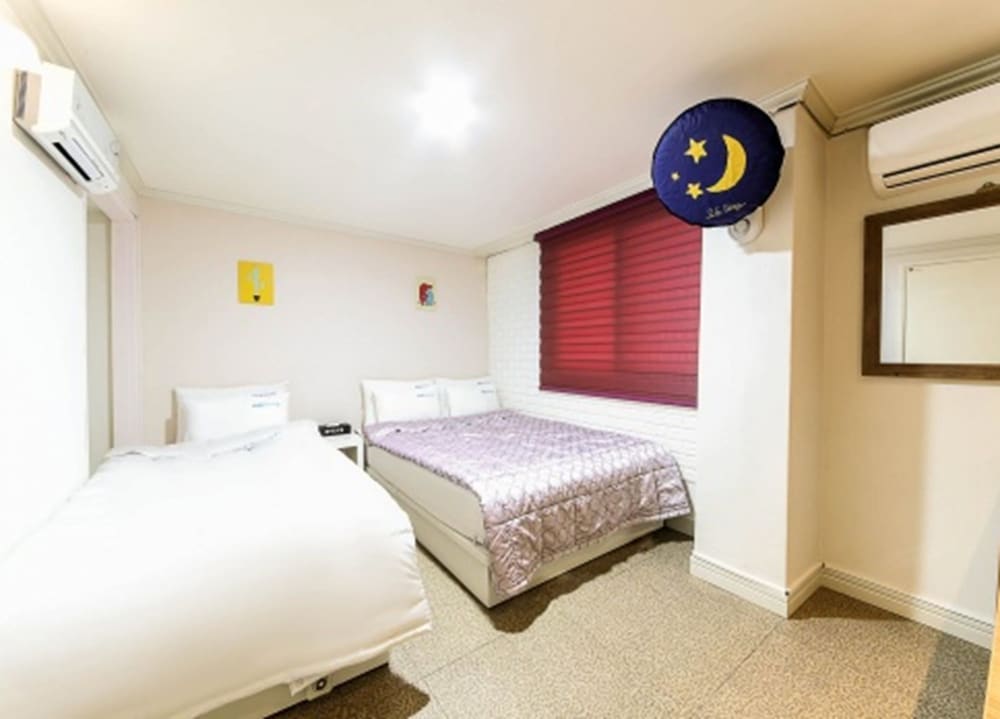 Gwangan Beach Blue Moon Motel 39/56