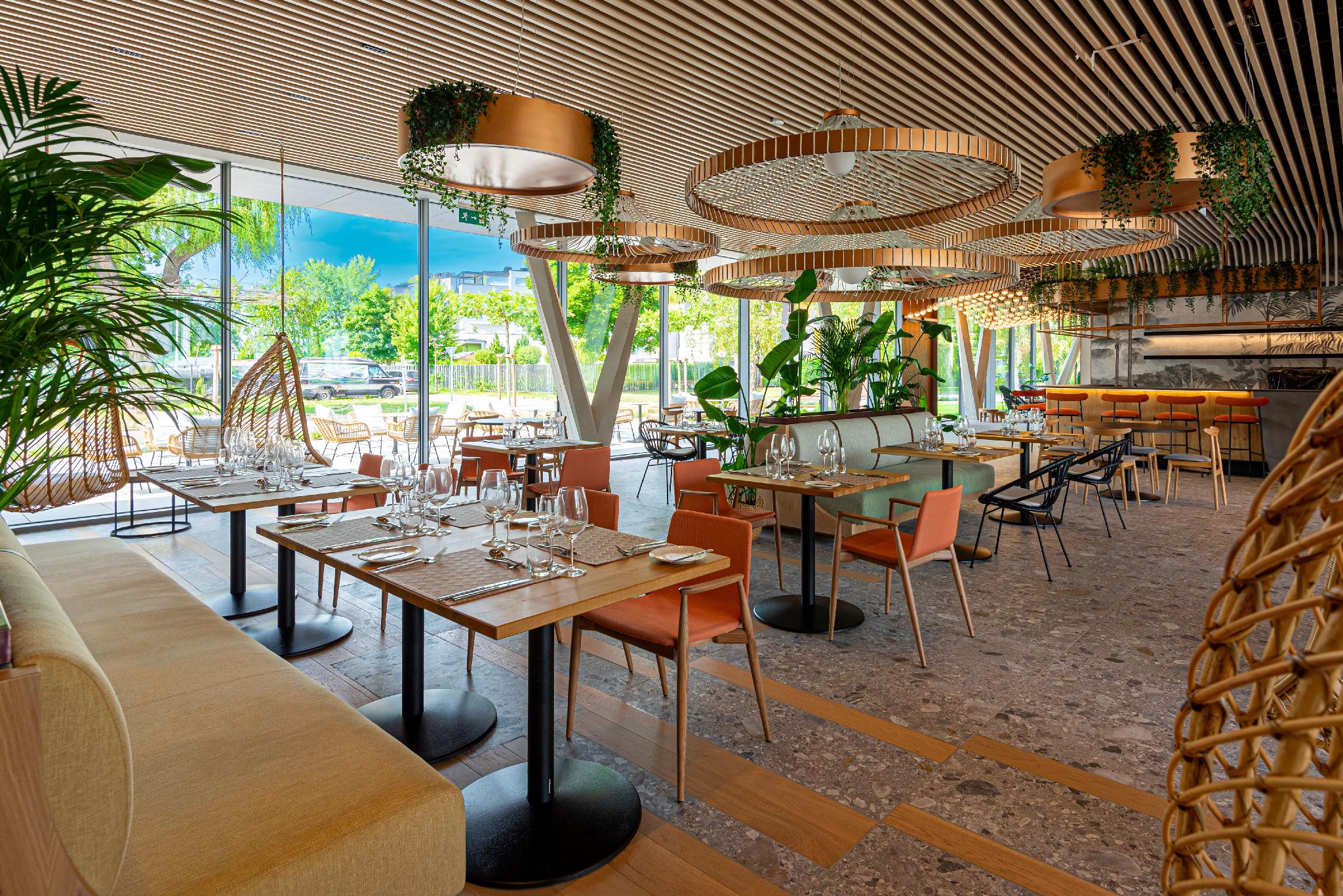 REED Luxury Hotel by Balaton (REED Boutique Hotel & Bistro) 21/25