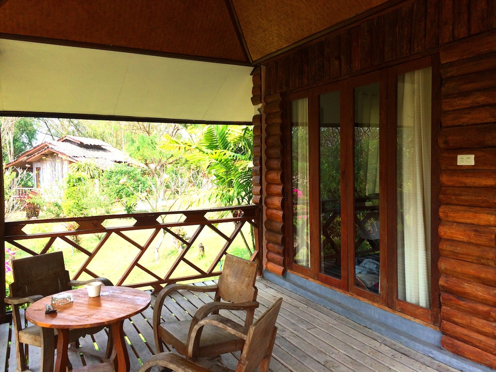 Pai Love & Baan Chon Phao Resort 18/35