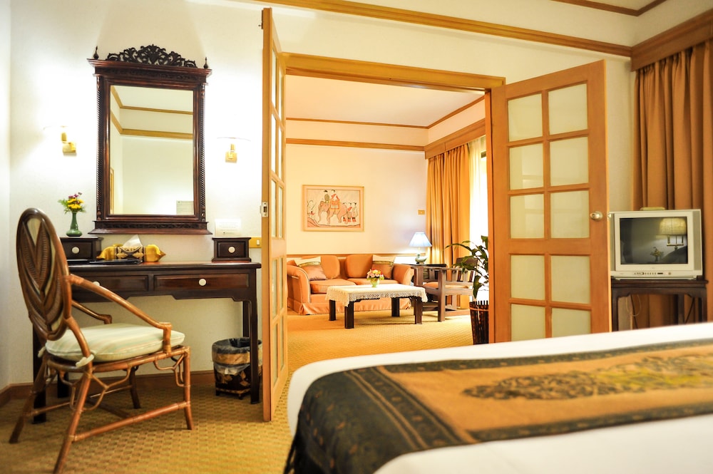 Kahavadi Chiang Rai, Curio Collection by Hilton 41/50