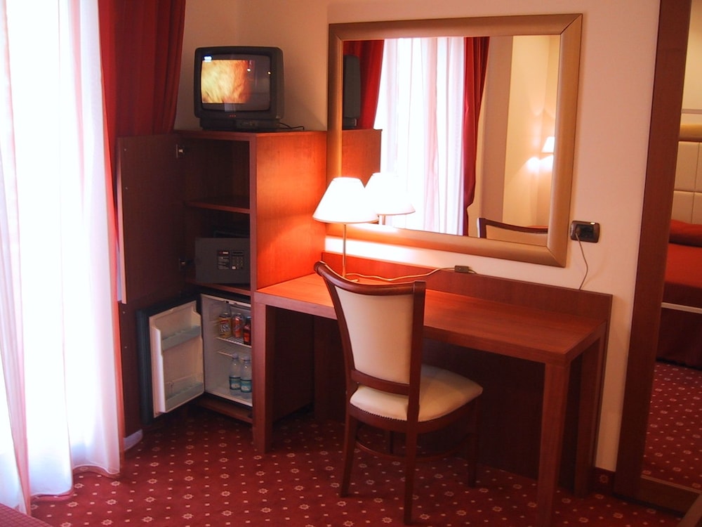 Hotel Metropolitan 51/65