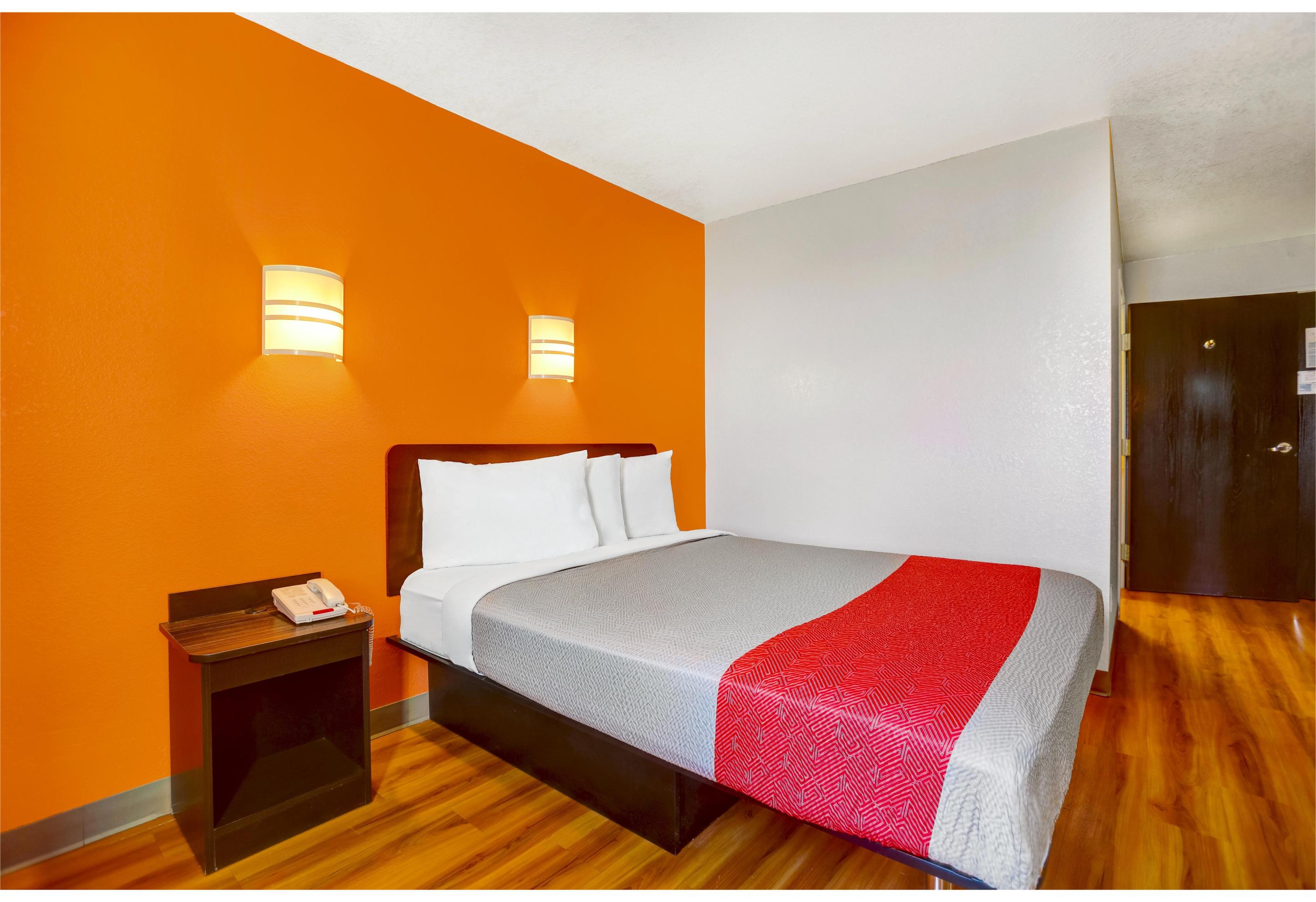 1 Queen Bed - Non-Smoking, Motel6 Benson, AZ 6/9