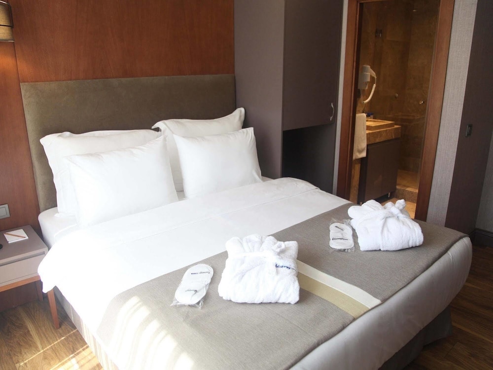 Blueway Hotel Historical 35/54