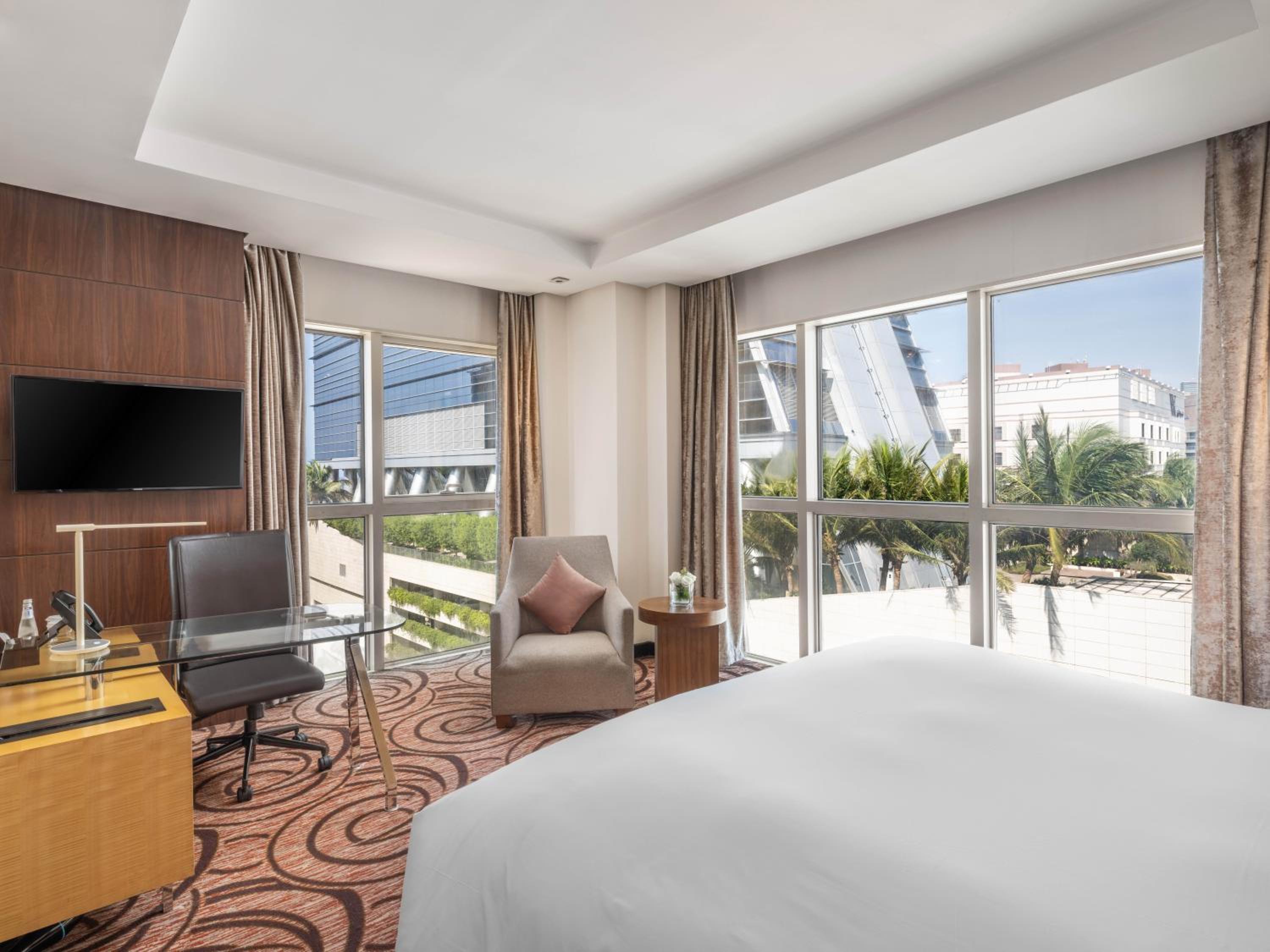 Superior, King Bed, Sea View, City Tower، فندق ذا فينيو جدة الكورنيش(The Venue Jeddah Corniche) 2/5