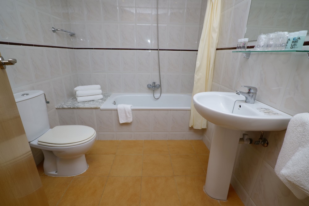 Hotel Internacional Calella 72/73