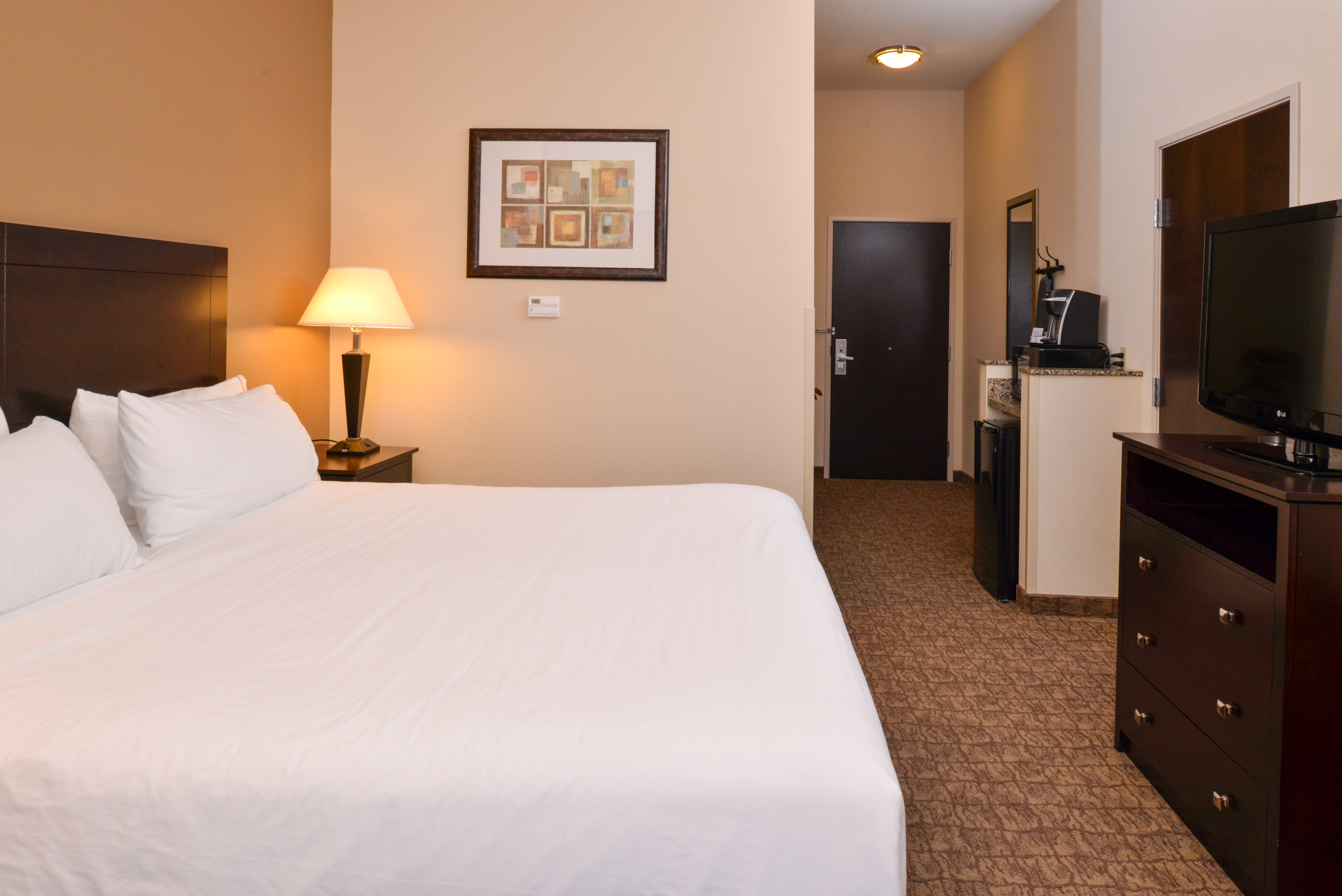 Holiday Inn Express Suites Wheeling 16/78