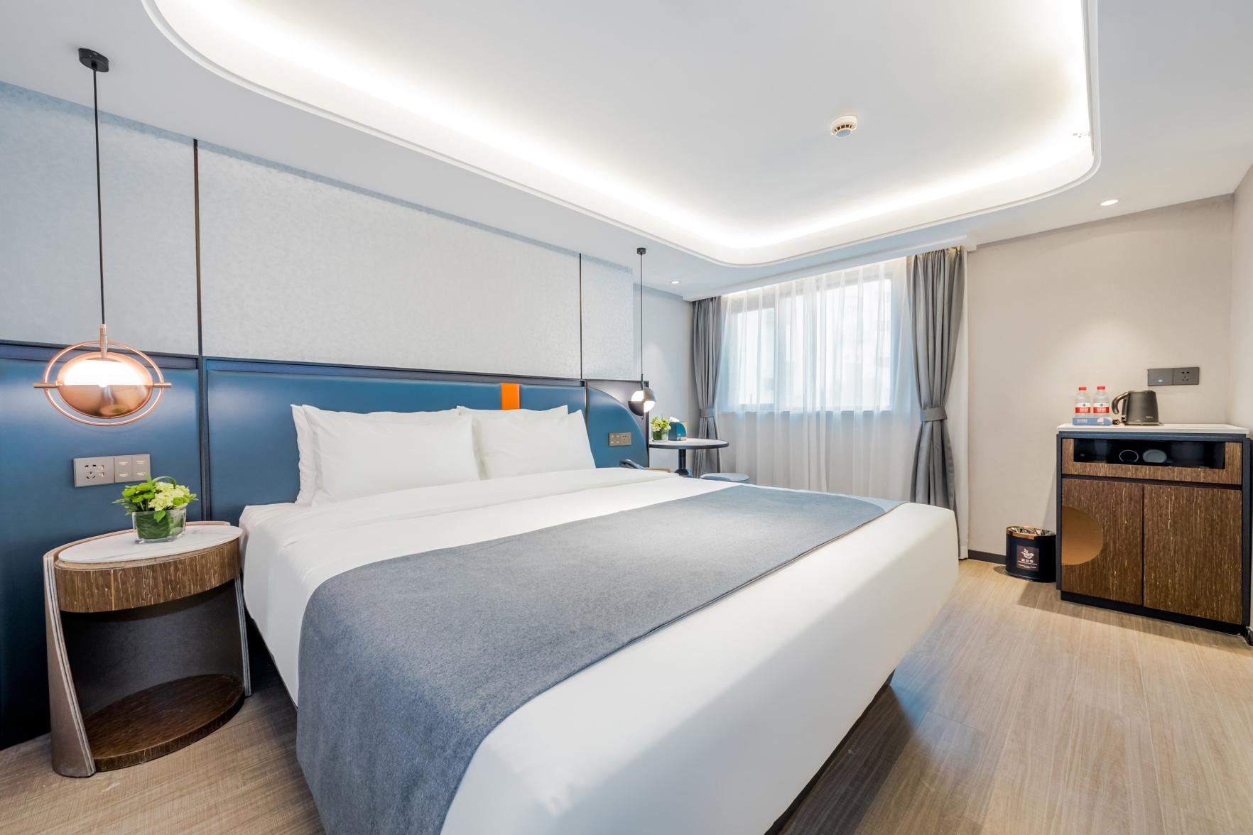Yitel Collection Shanghai Hongqiao Gubei Road Yili Road Metro Station 23/41