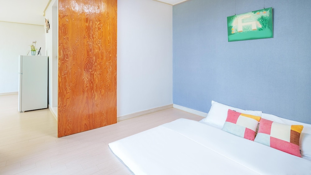 Jeju Inhouse Pension 11/53