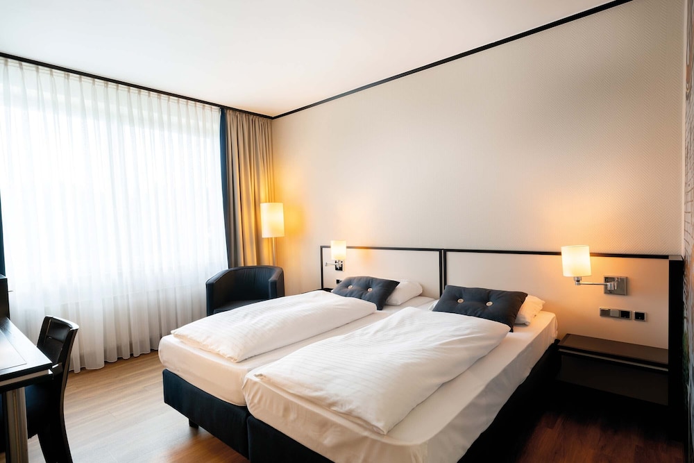 Sunday Hotel Bad Honnef 26/64