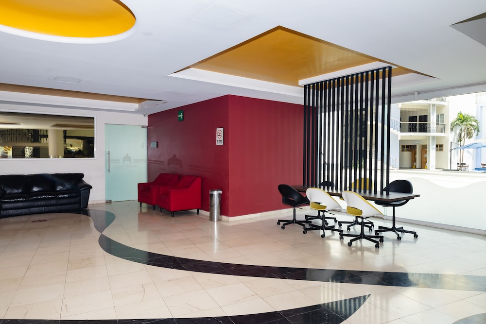 Hotel Plaza Poblana 7/67