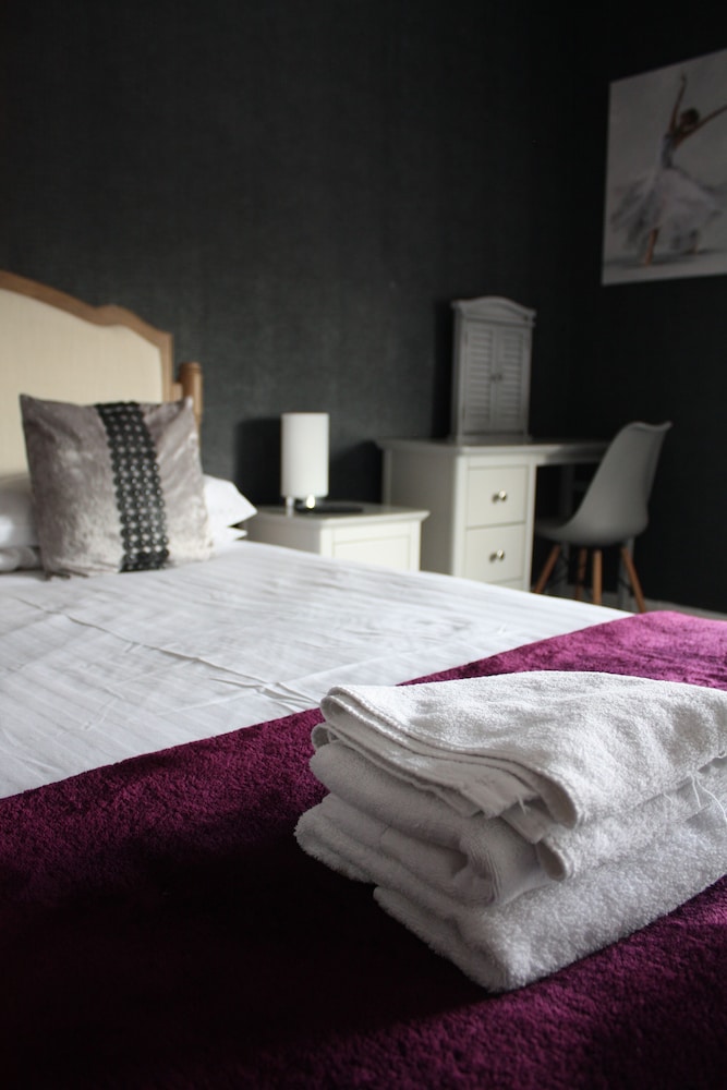 OYO Watton Vibe Hotel 20/50