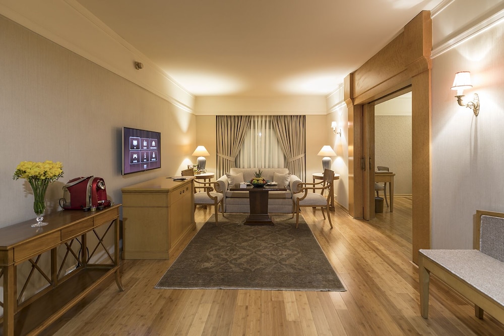Zorlu Grand Hotel Trabzon 24/57