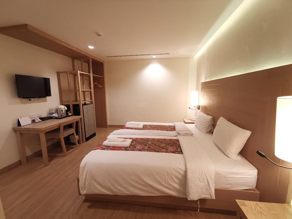 Basic, Twin Beds