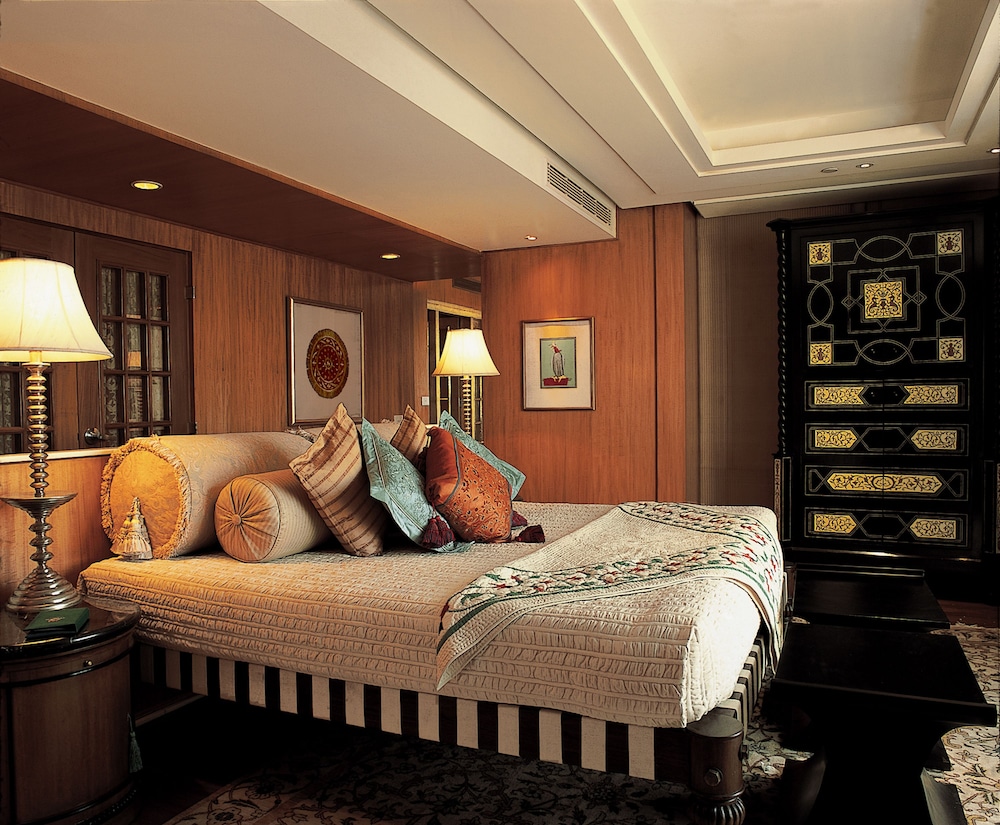 Oberoi Amarvilas 39/73