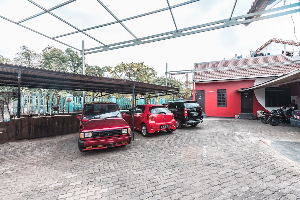 Hotel O near Plaza Pondok Gede formerly Angel Homestay 21/27