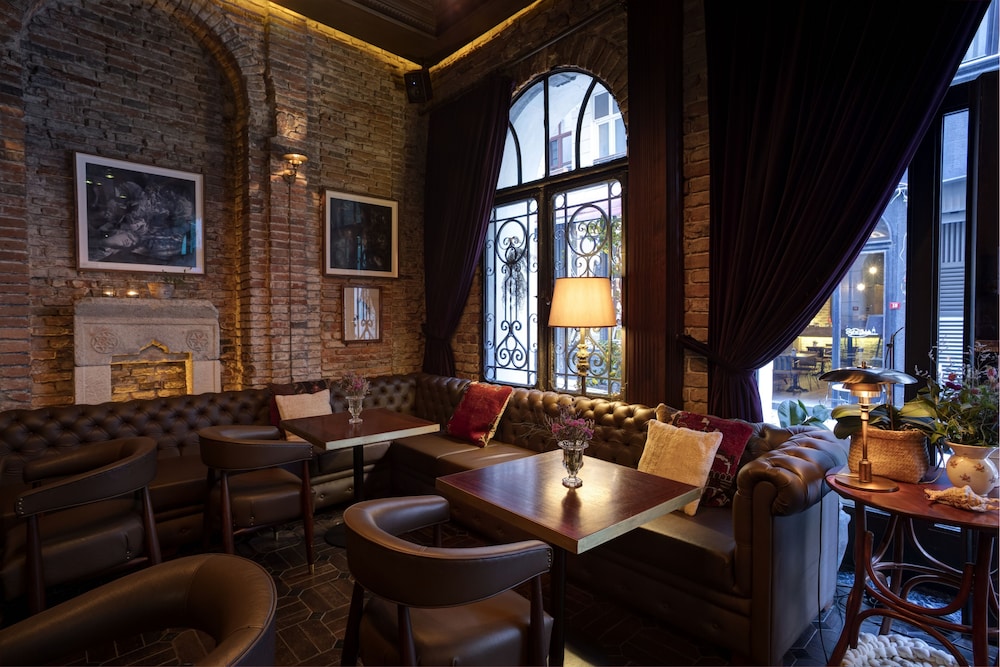 Georges Hotel Galata 52/74