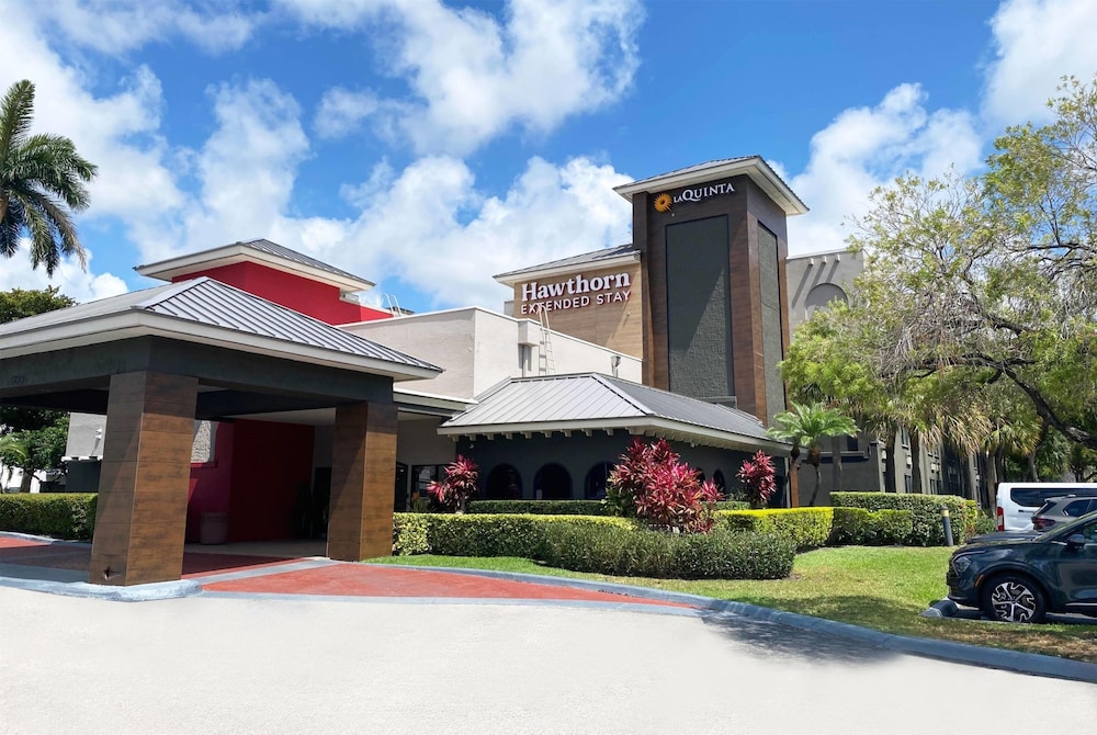 Hawthorn Extended Stay by Wyndham Ft Lauderdale Cypress Crk image
