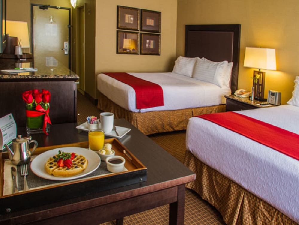 Holiday Inn Express La Mesa Near SDSU 14/72